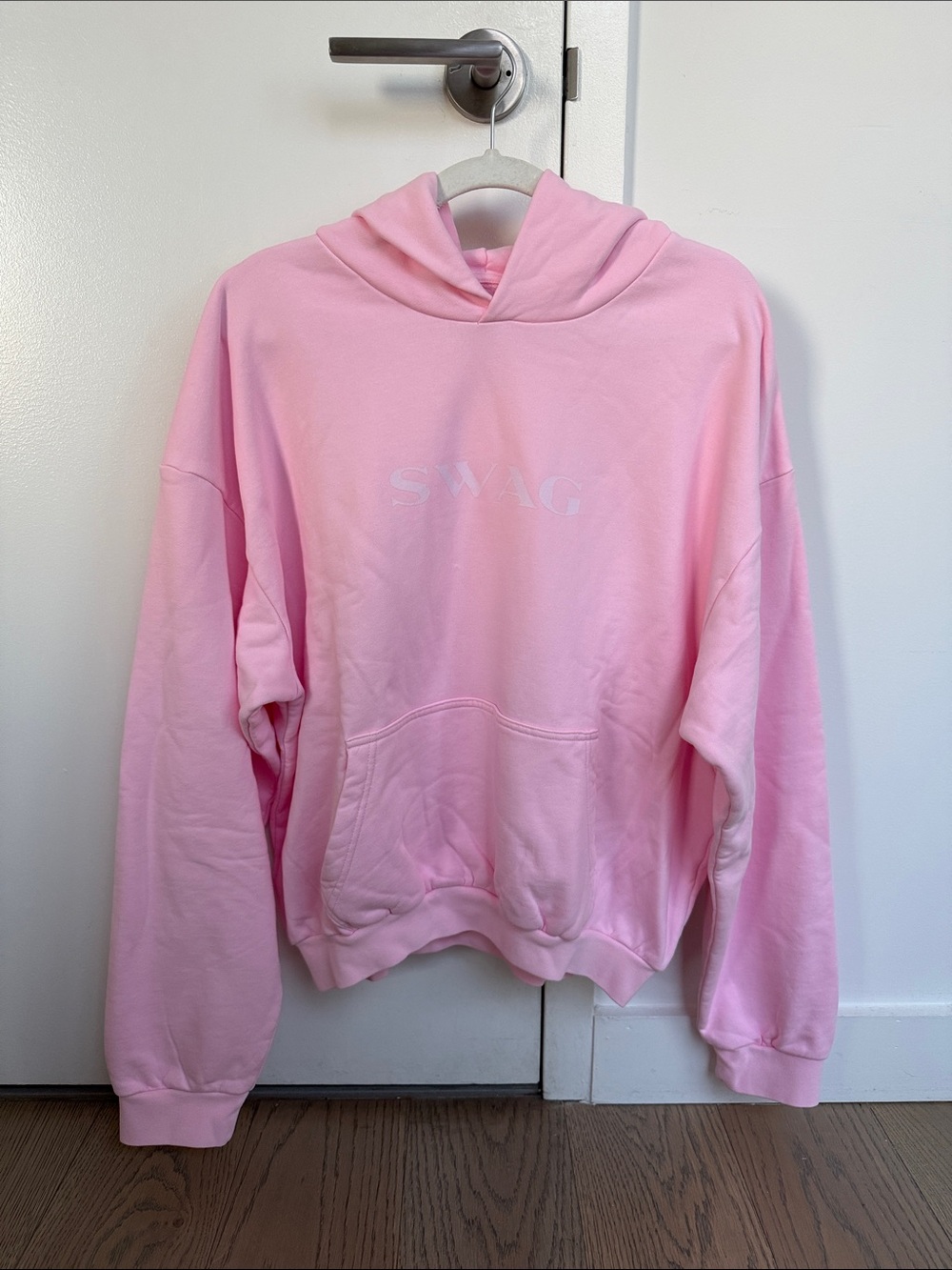 SKYLRK SWAG BIEBERCHELLA LIMITED EDITION HOODIE (medium unisex)